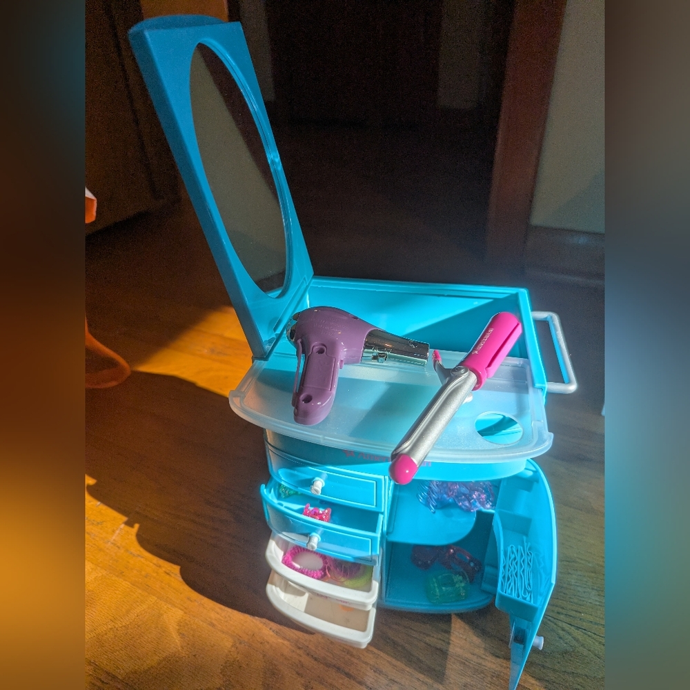 American Girl Truly Blue Hairstyling Caddy